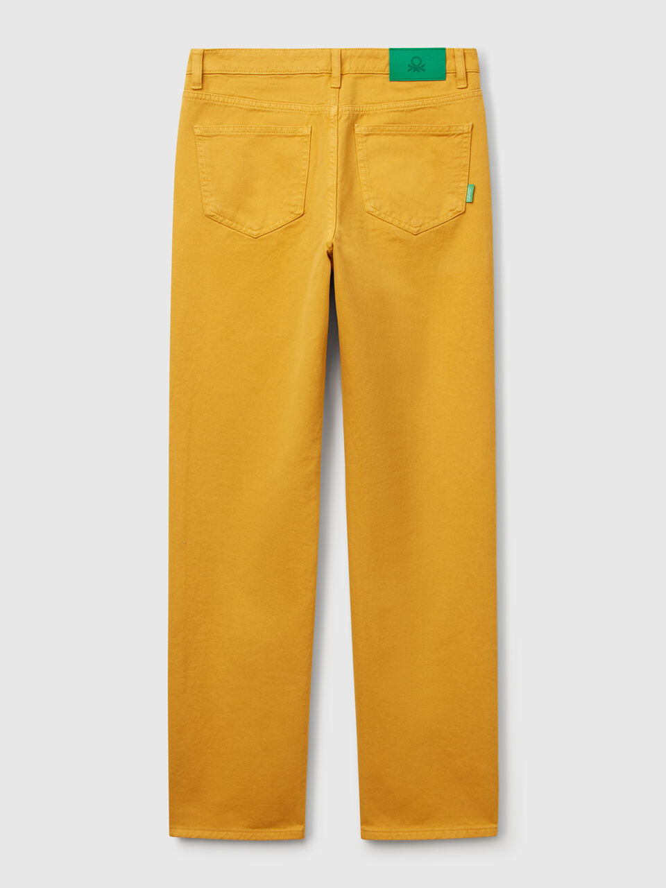 STRAIGHT LEG JEANS