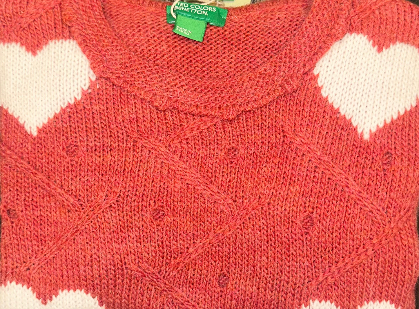 SWEATER WITH HEART INLAY