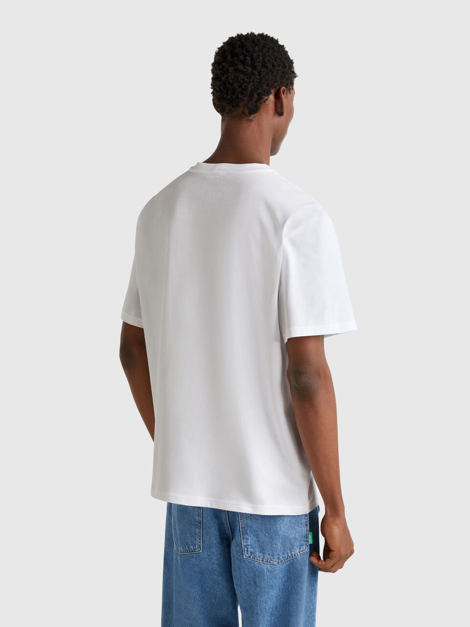 OVERSIZED T-SHIRT WITH PATCH