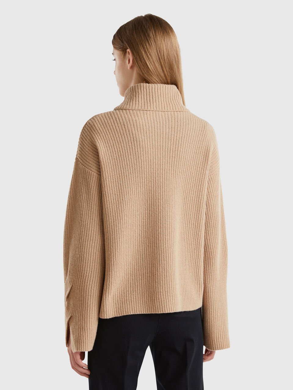 TURTLENECK WITH WIDE COLLAR