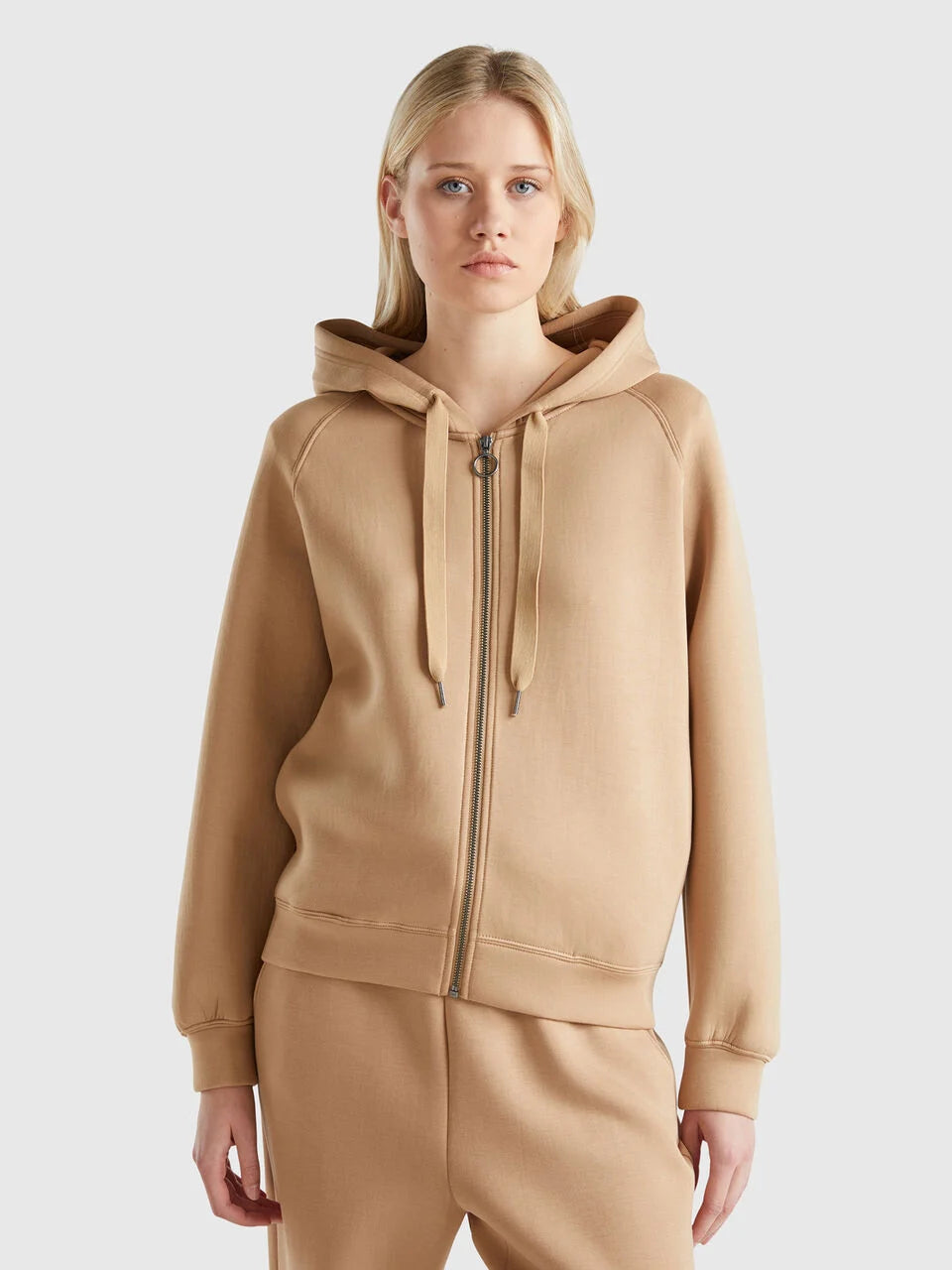 FLOWY HOODIE