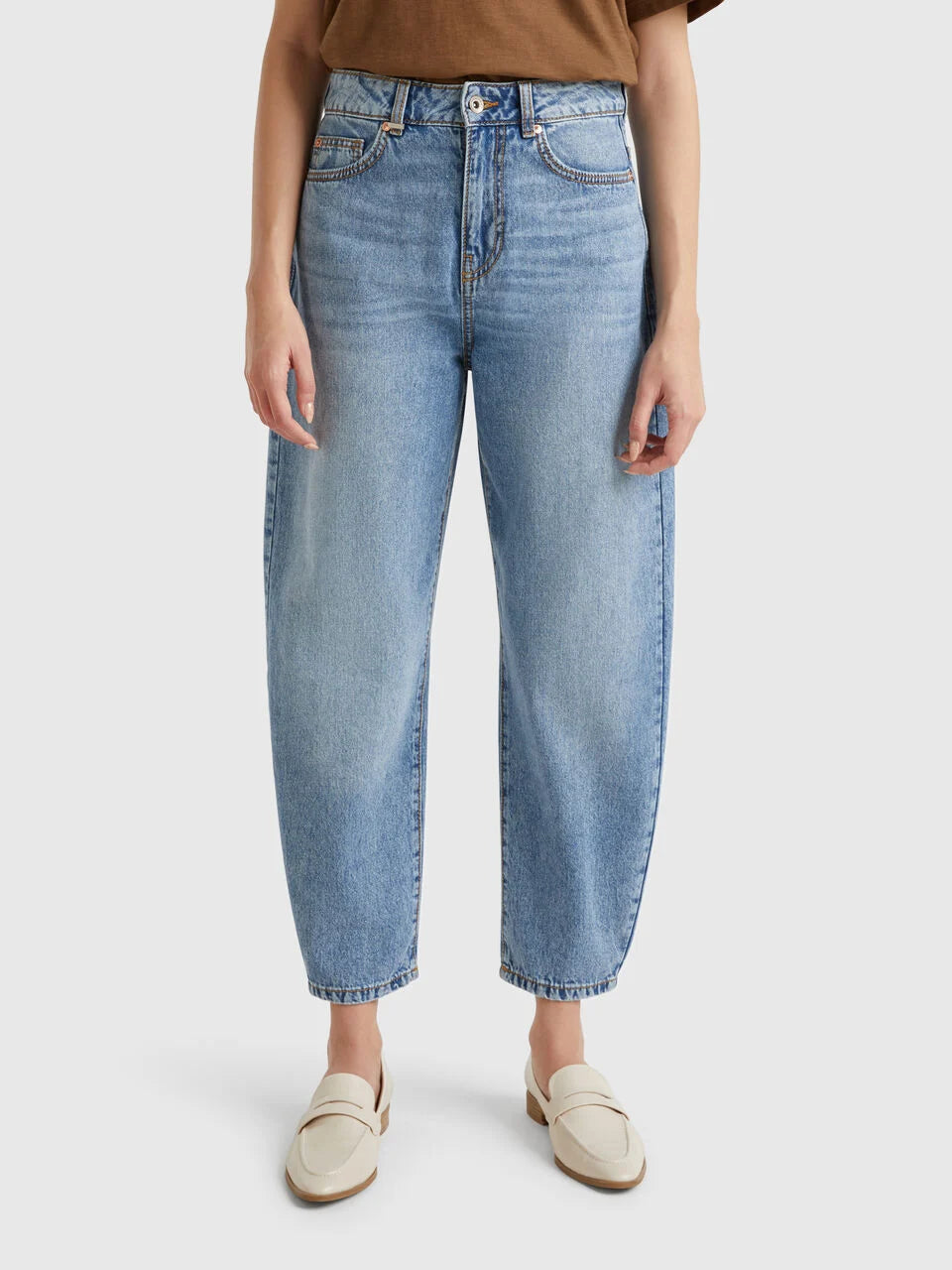 BALLOON FIT JEANS