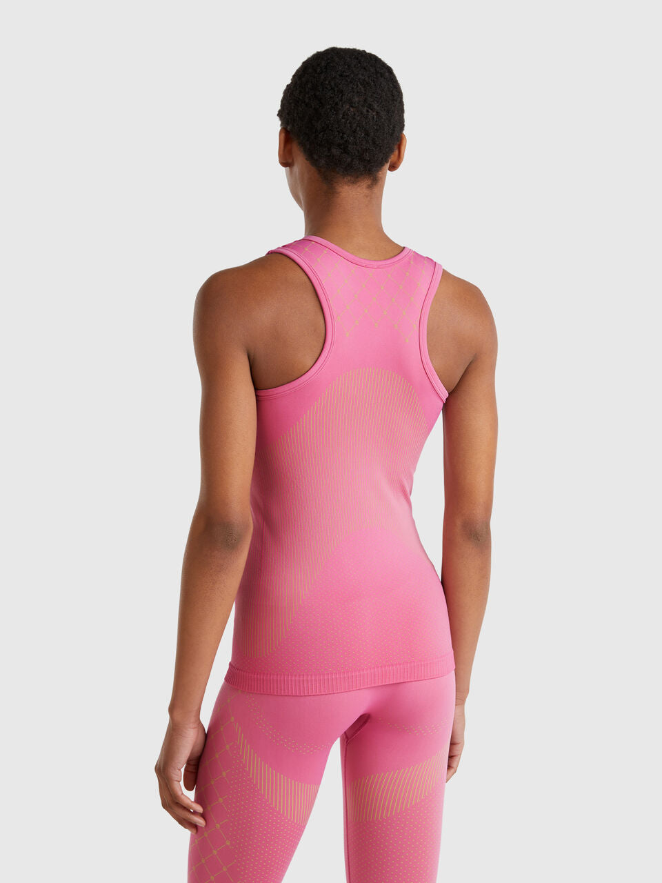 SEAMLESS SPORTS TANK TOP