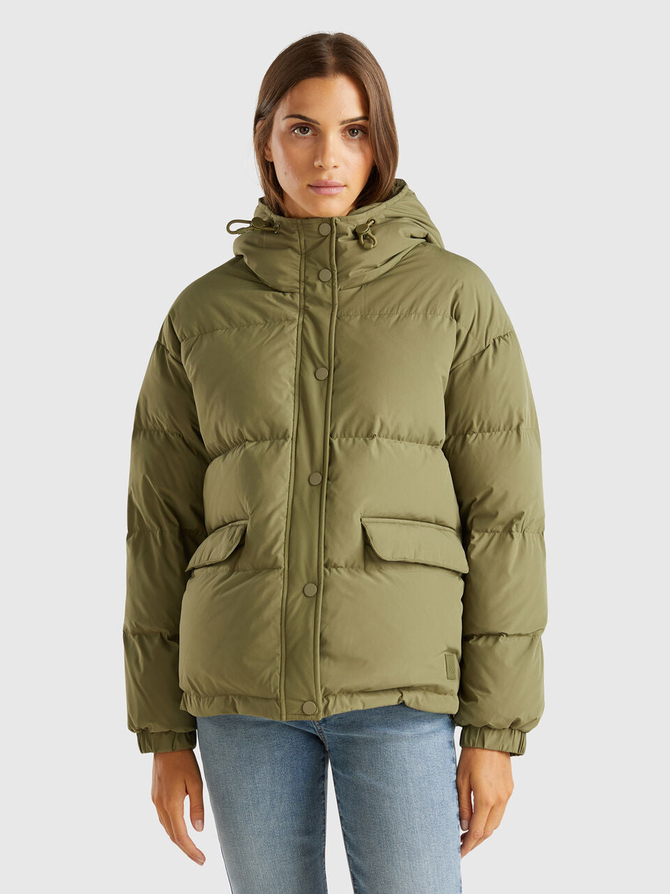 SHORT PUFFER JACKET PADDED WITH RECYCLED FEATHERS