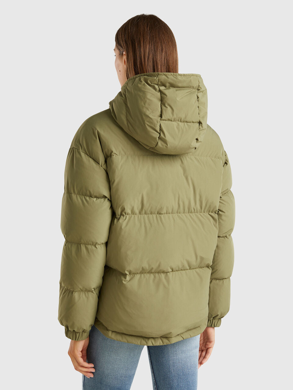 SHORT PUFFER JACKET PADDED WITH RECYCLED FEATHERS