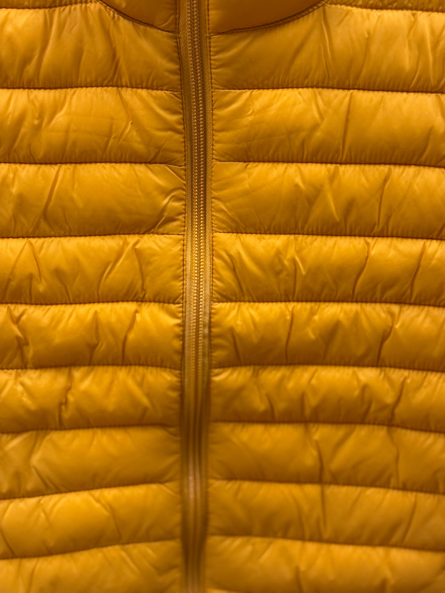 SLEEVELESS PUFFER JACKET WITH RECYCLED WADDING