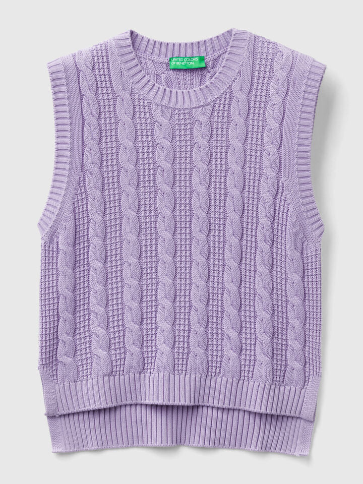 CROPPED CABLE KNIT VEST