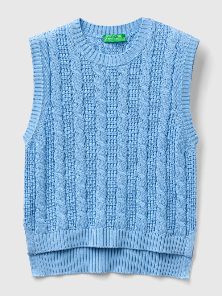 CROPPED CABLE KNIT VEST