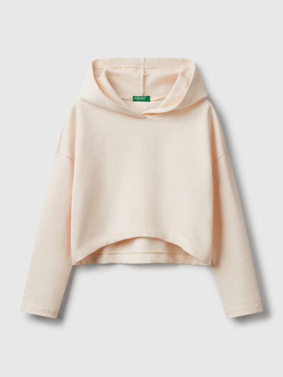 SWEATER WITH ROUNDED BOTTOM