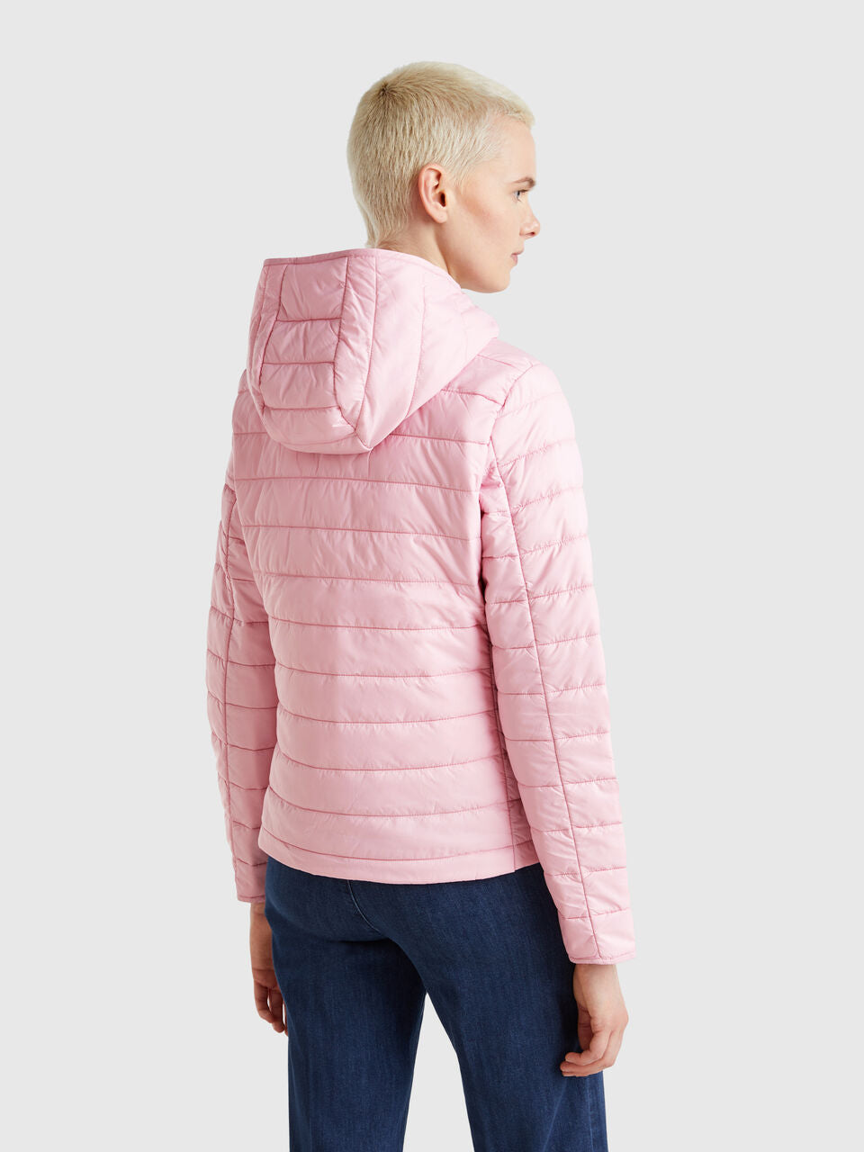 SLEEVELESS SLIM FIT JACKET WITH PADDING