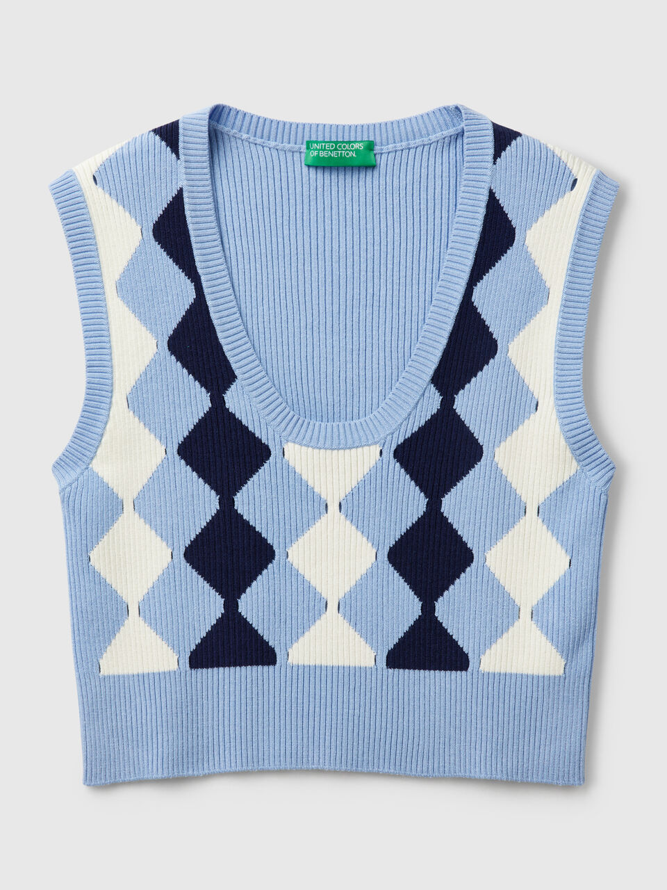 CROPPED VEST WITH DIAMOND INLAY
