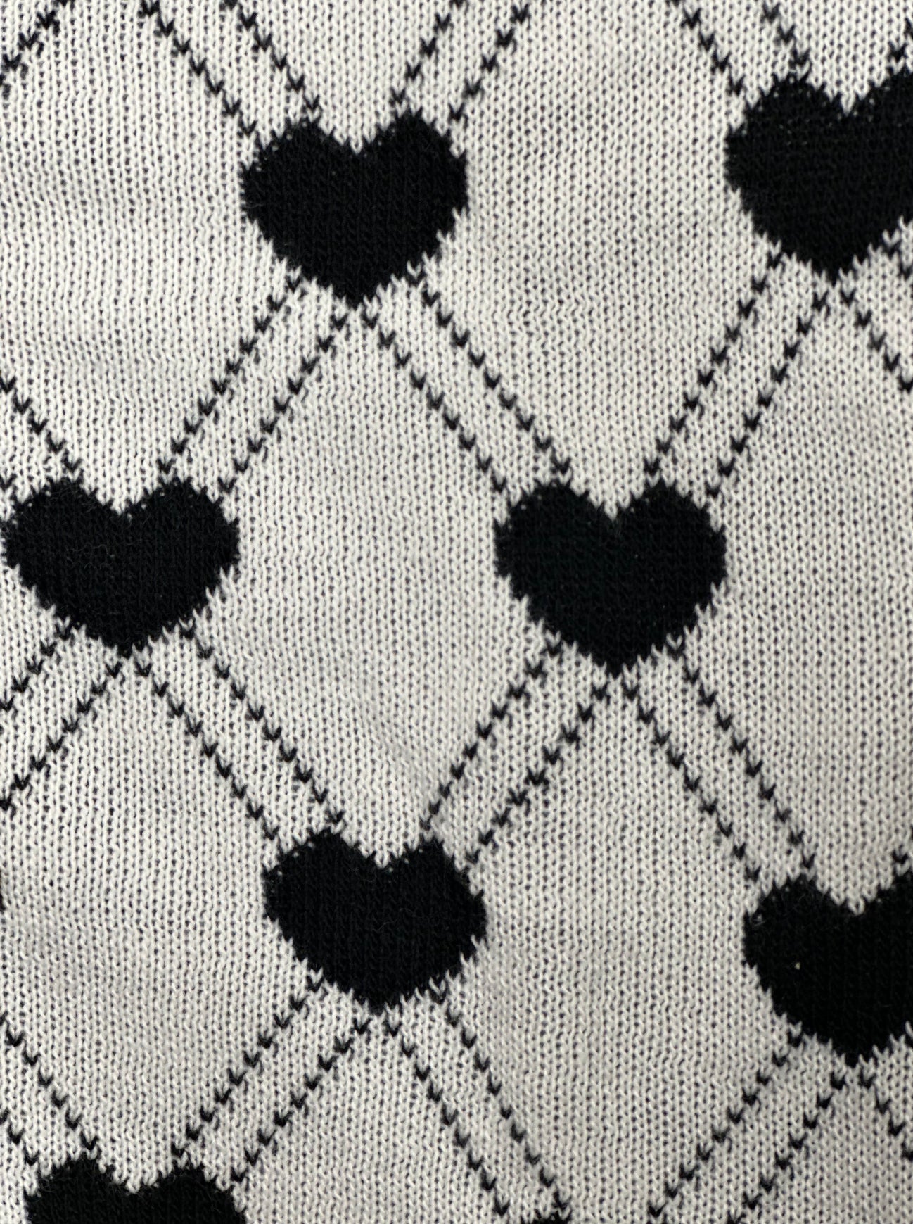 CROPPED VEST WITH HEART MOTIF