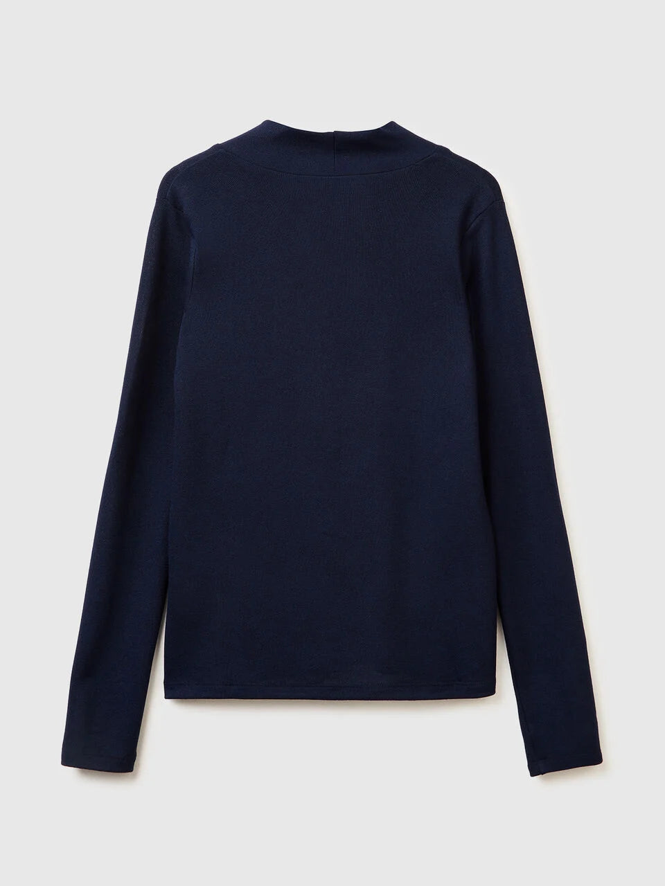 CREPE T-SHIRT WITH V-NECK