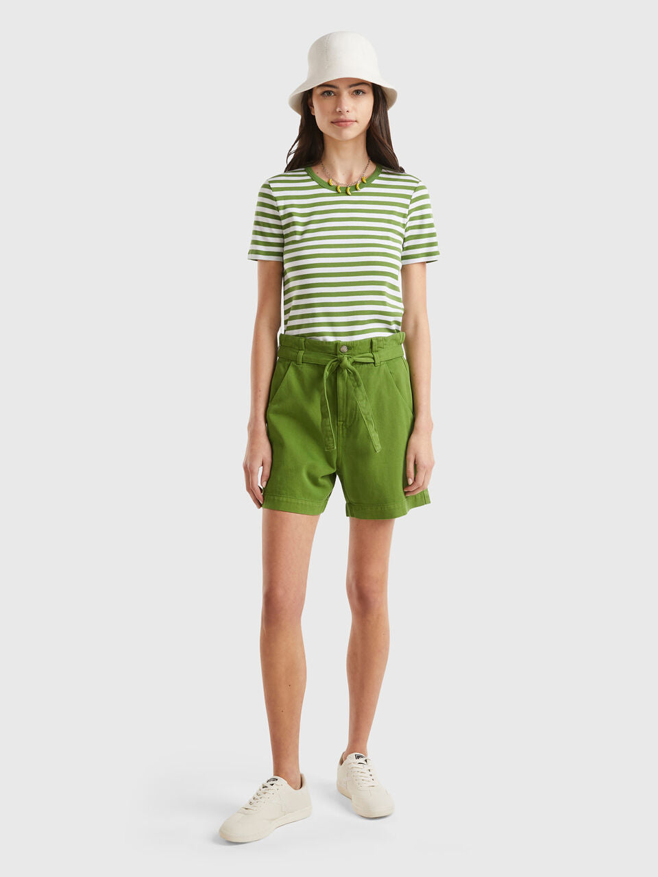 BERMUDAS WITH WIDE LEG