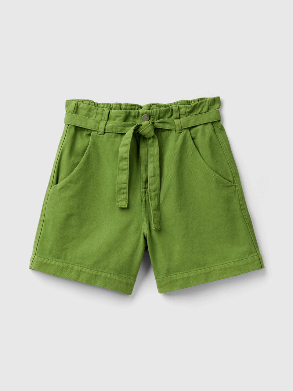 BERMUDAS WITH WIDE LEG