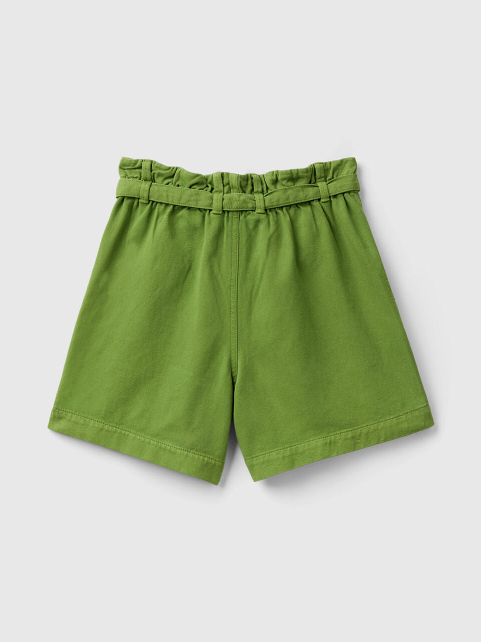 BERMUDAS WITH WIDE LEG