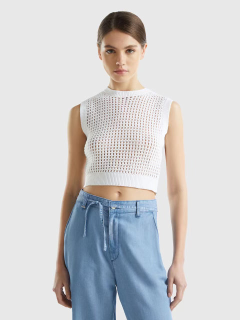 CROPPED CROCHET VEST