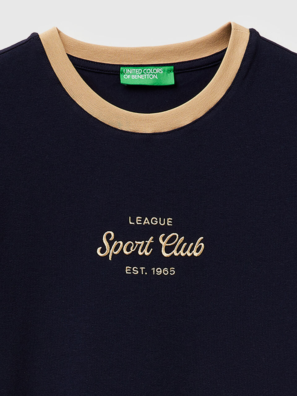T-SHIRT WITH EMBROIDERED CREST