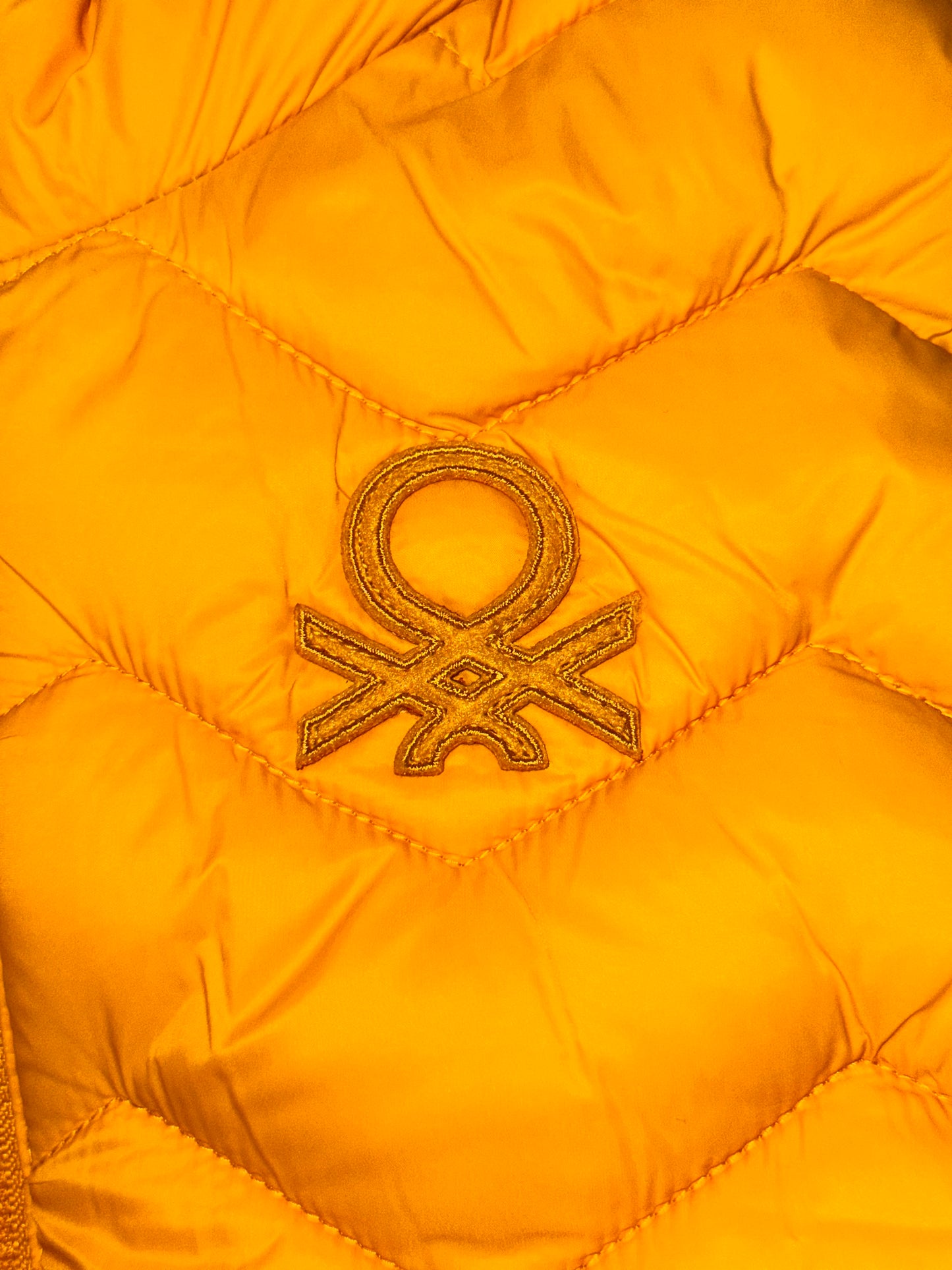 PADDED VEST WITH HOOD