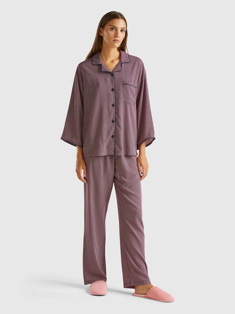 PATTERNED PYJAMAS IN PURE VISCOSE