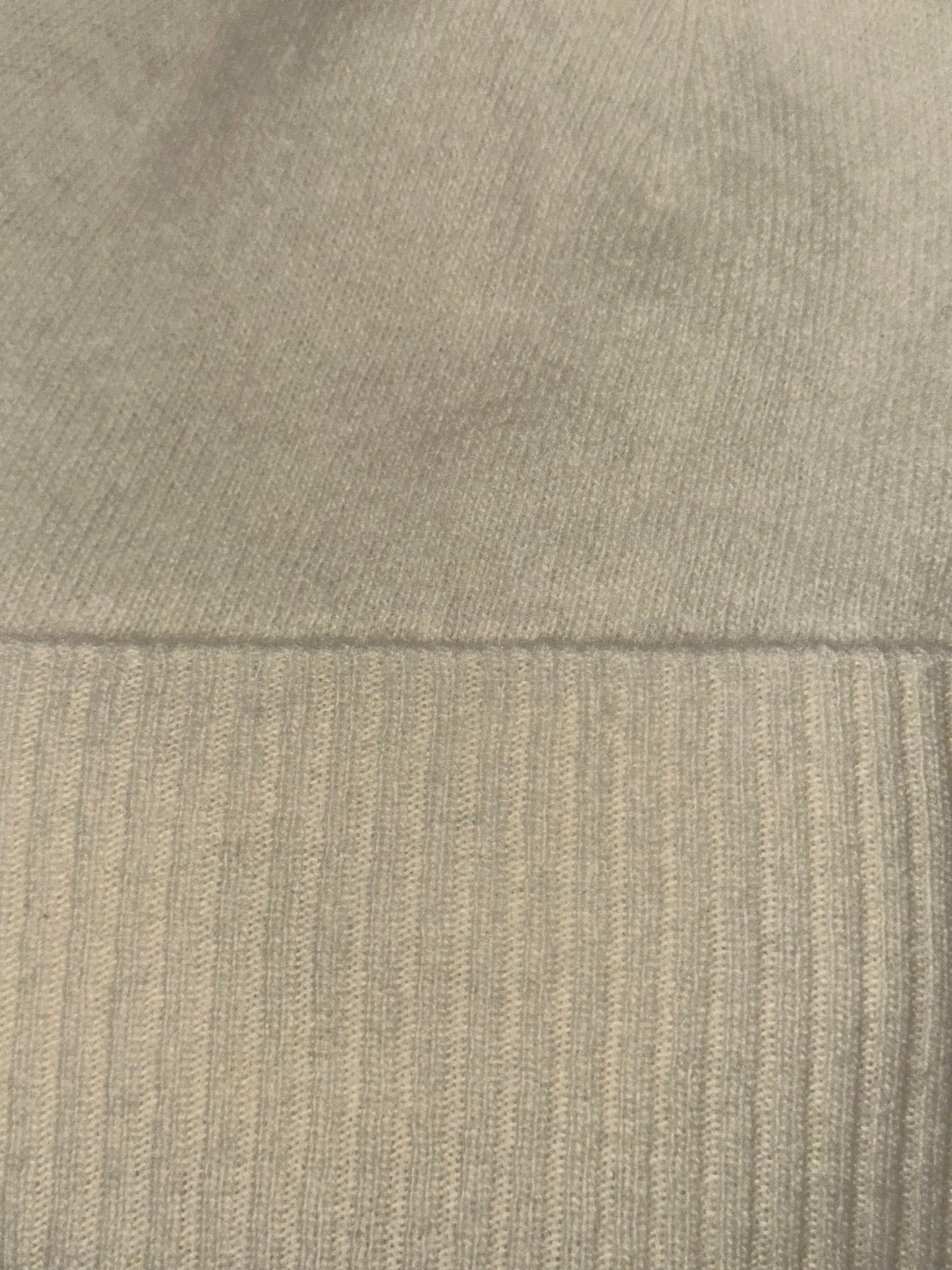 HAT IN PURE MERINO WOOL