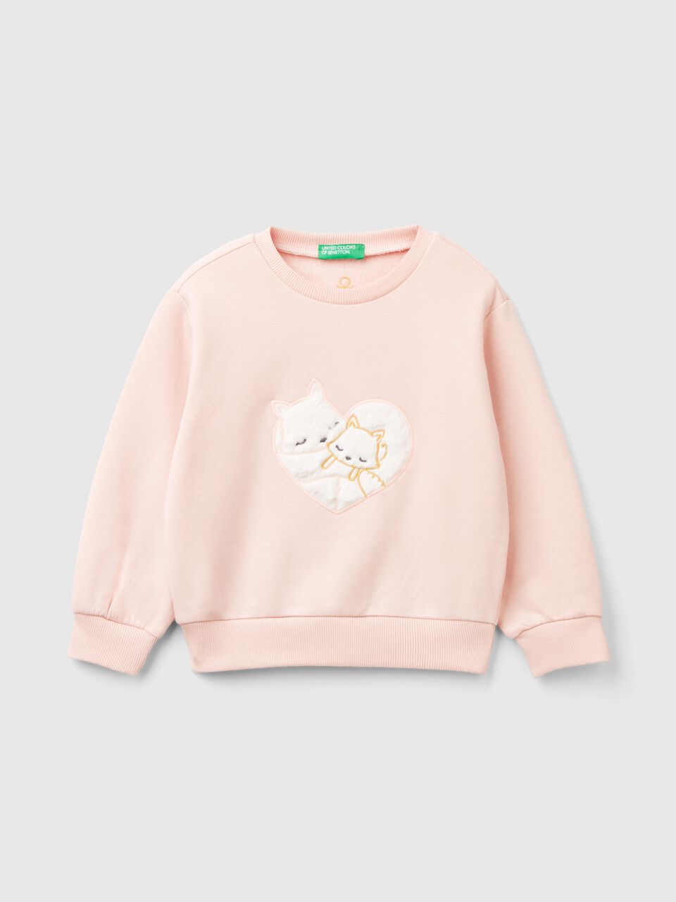 WARM SWEATSHIRT WITH PATCH
