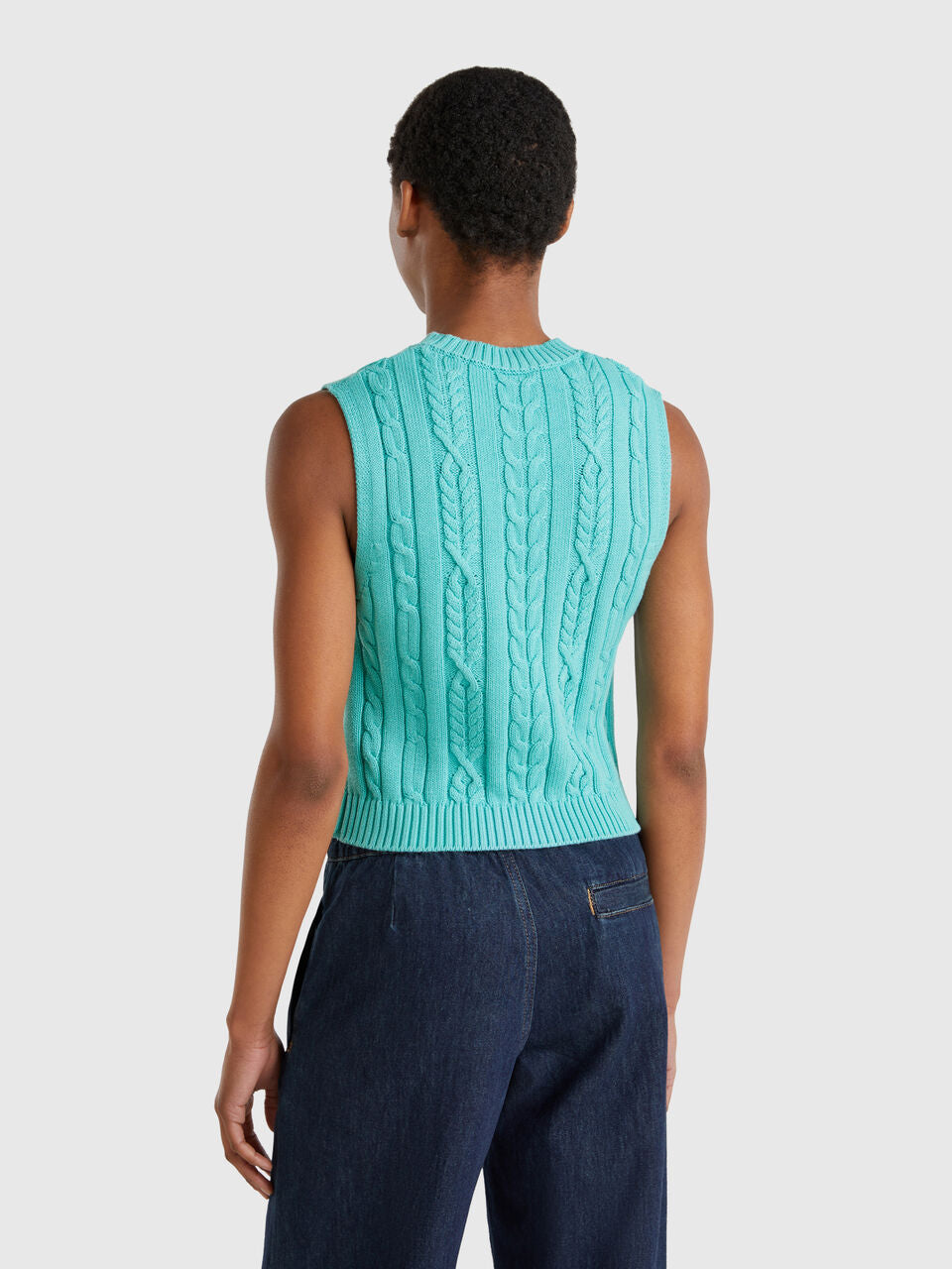 CROPPED BRAIDED VEST
