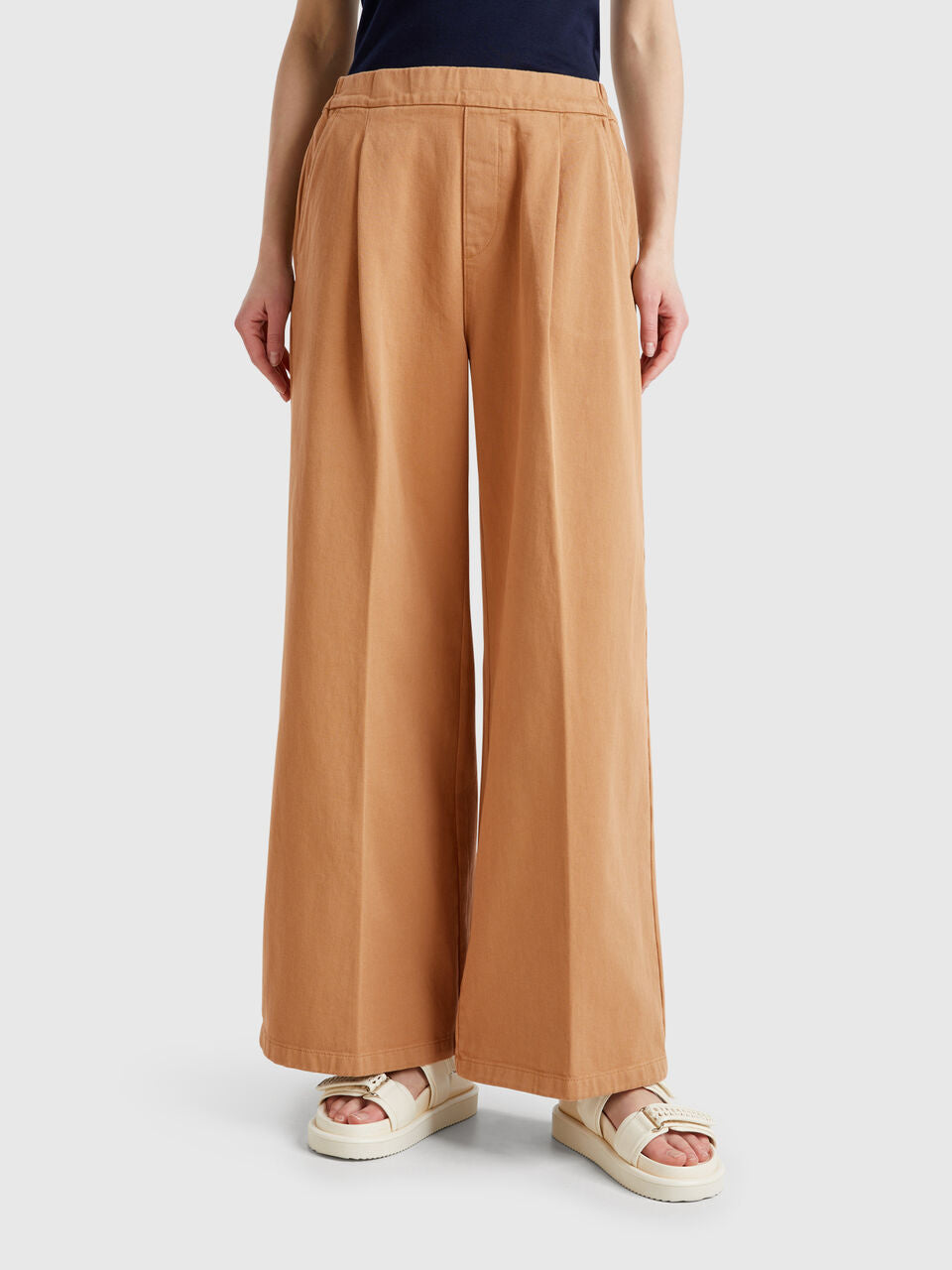 HIGH-WAISTED PALAZZO TROUSERS