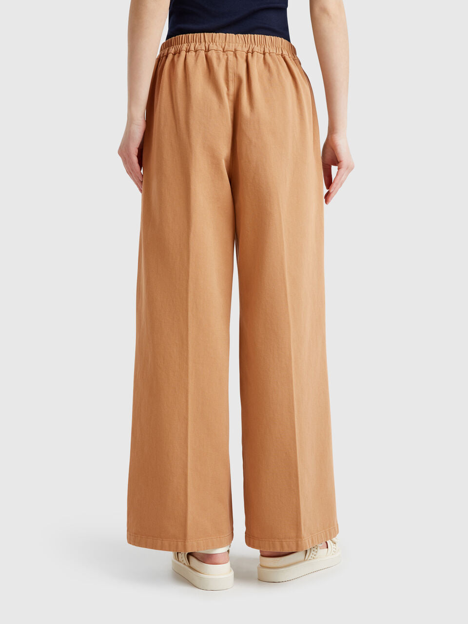 HIGH-WAISTED PALAZZO TROUSERS