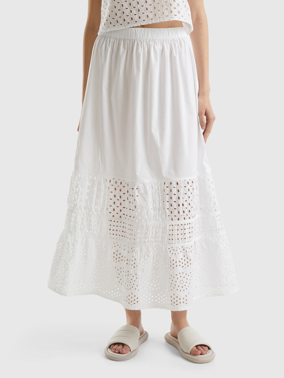 SKIRT WITH BRODERIE ANGLAISE