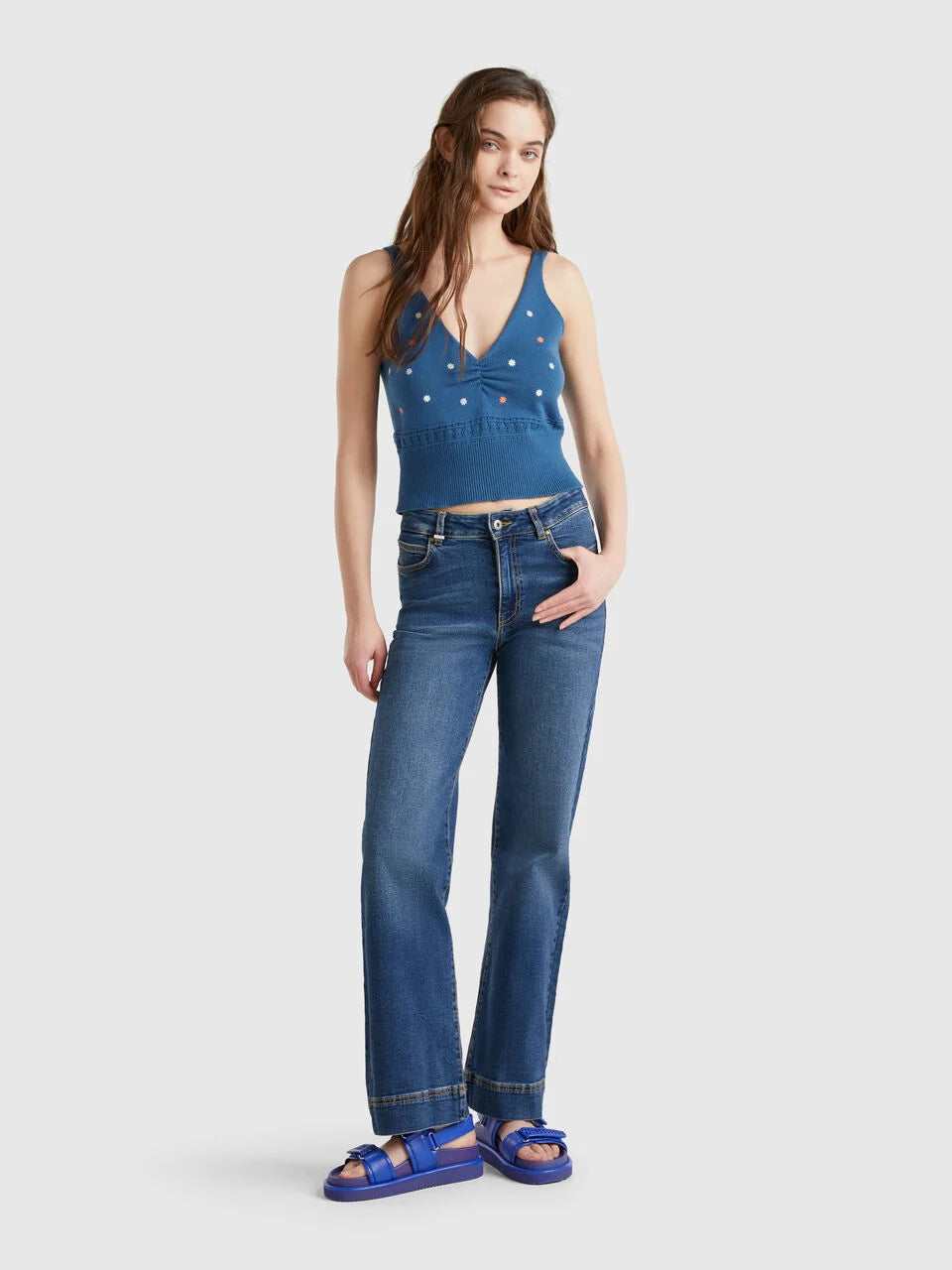 KNITTED TANK TOP WITH FLOWER EMBROIDERY