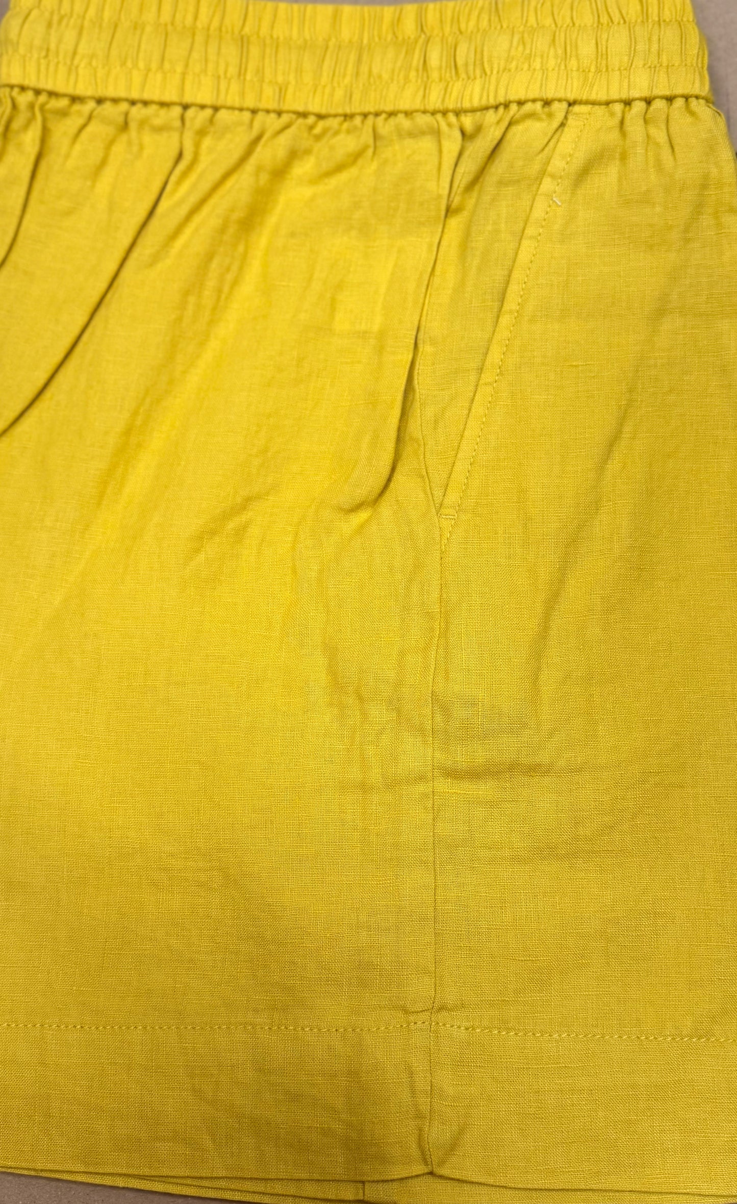 SHORTS WITH DRAWSTRING IN PURE LINEN