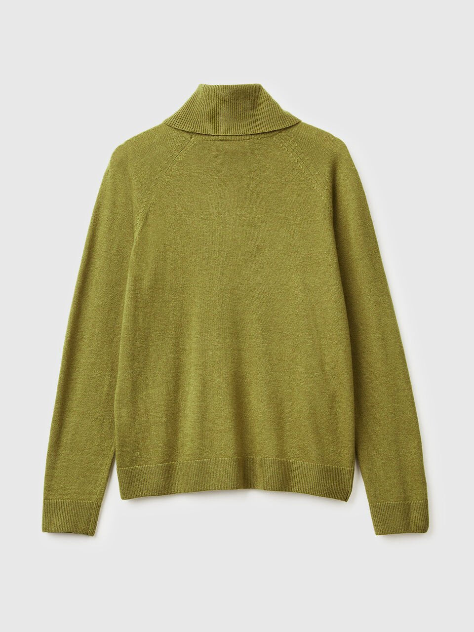 RED TURTLENECK SWEATER IN CASHMERE AND WOOL BLEND