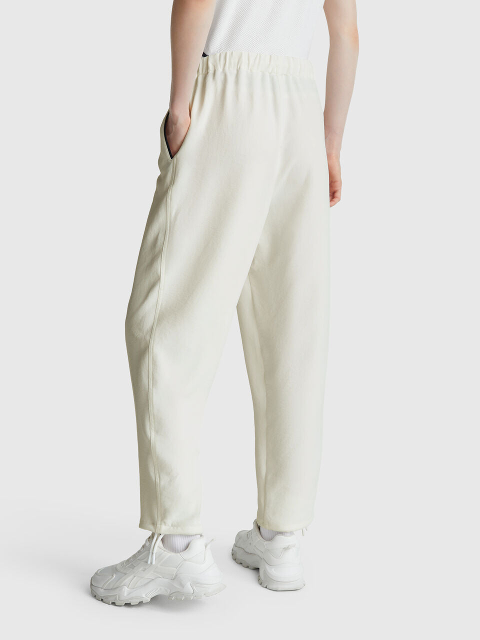 PANTS WITH ELASTIC AND DRAWSTRING