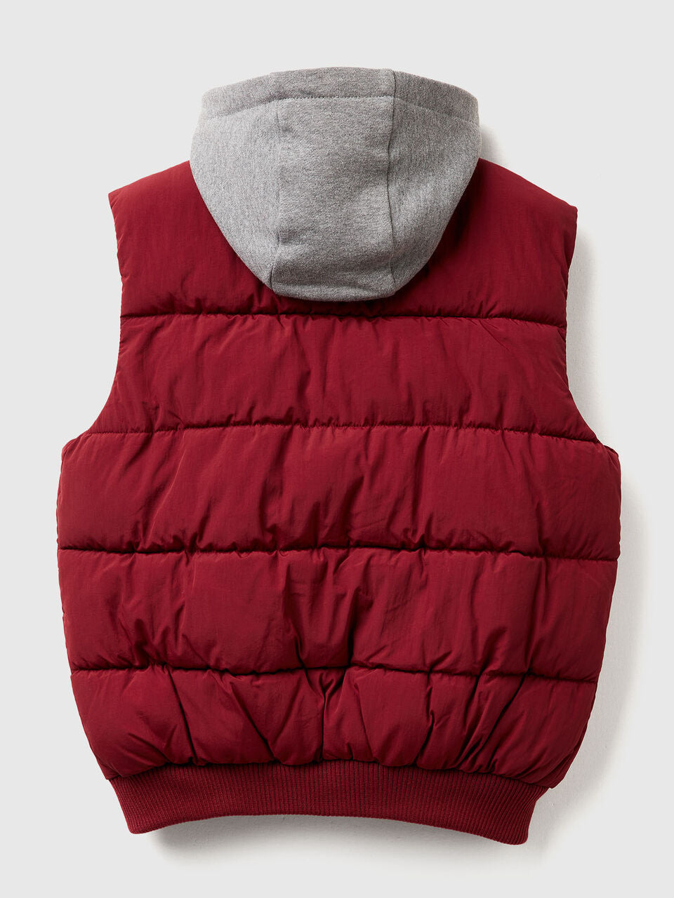 PADDED VEST WITH REMOVABLE HOOD