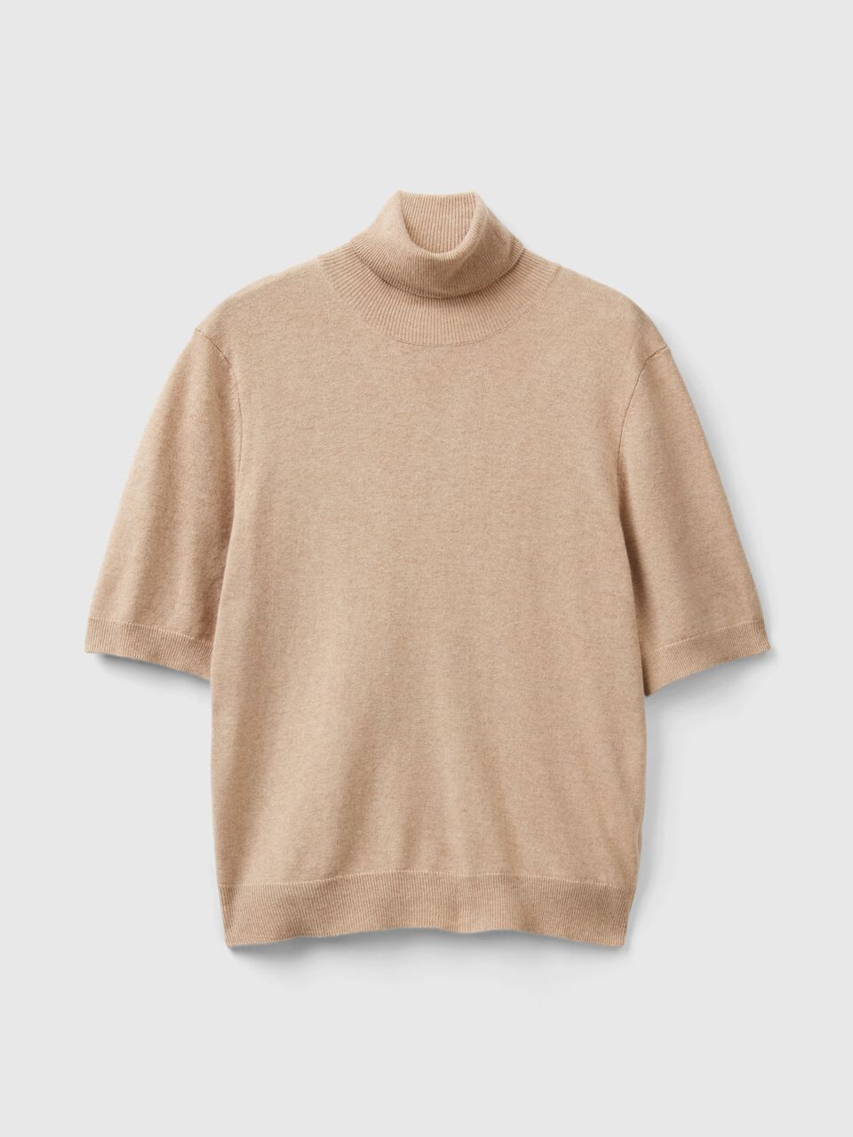 CAMEL SHORT SLEEVE TURTLENECK IN CASHMERE BLEND