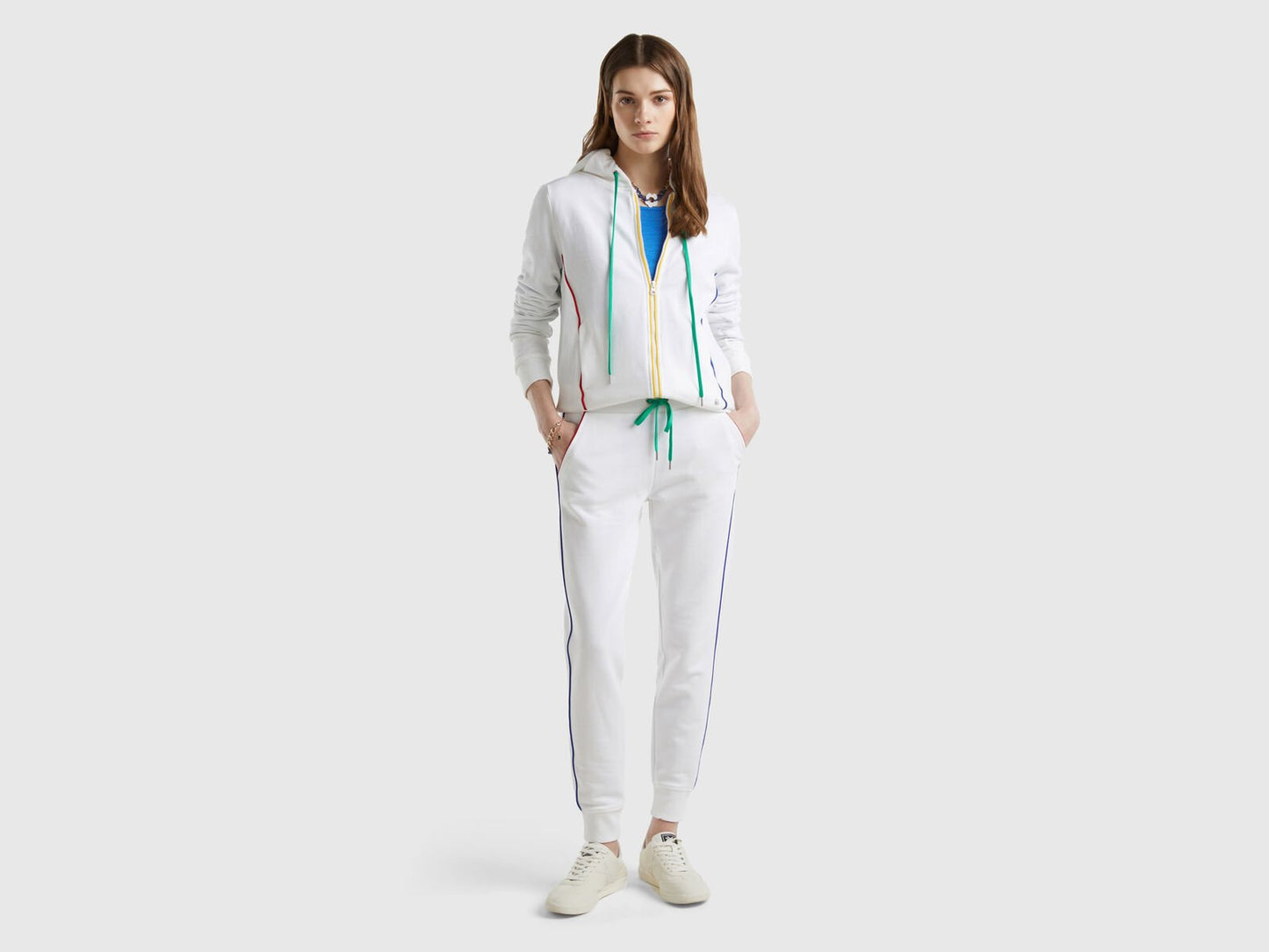 JOGGERS WITH DRAWSTRING