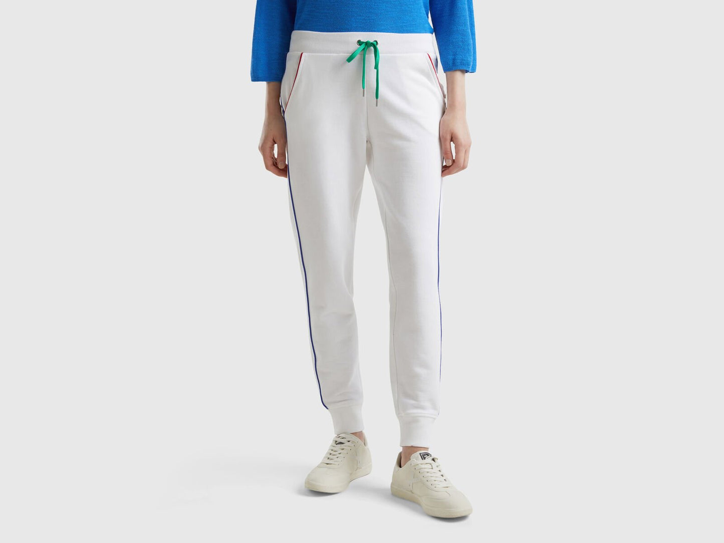 JOGGERS WITH DRAWSTRING
