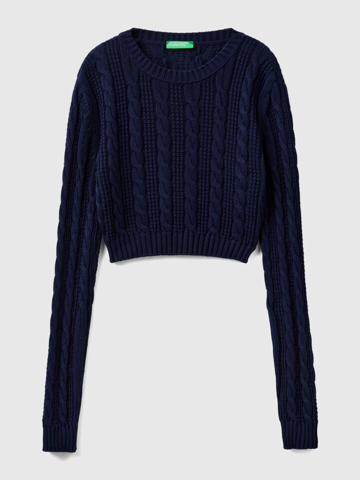CROPPED CABLE KNIT SWEATER