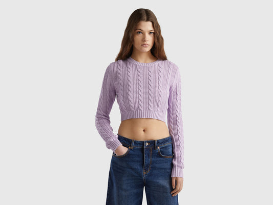 CROPPED CABLE KNIT SWEATER