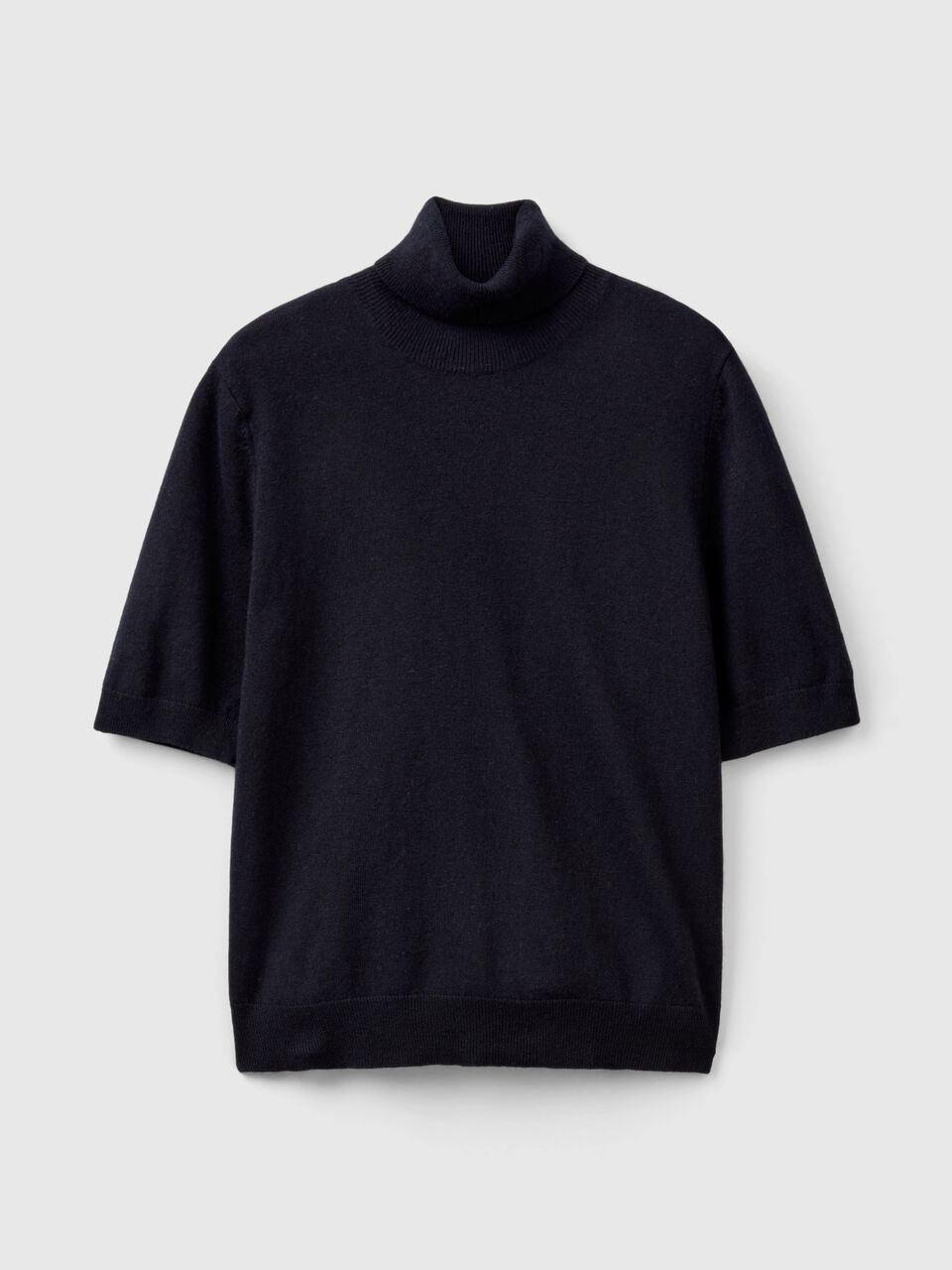 CAMEL SHORT SLEEVE TURTLENECK IN CASHMERE BLEND