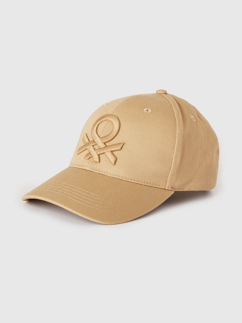 BASEBALL CAP WITH EMBROIDERED LOGO