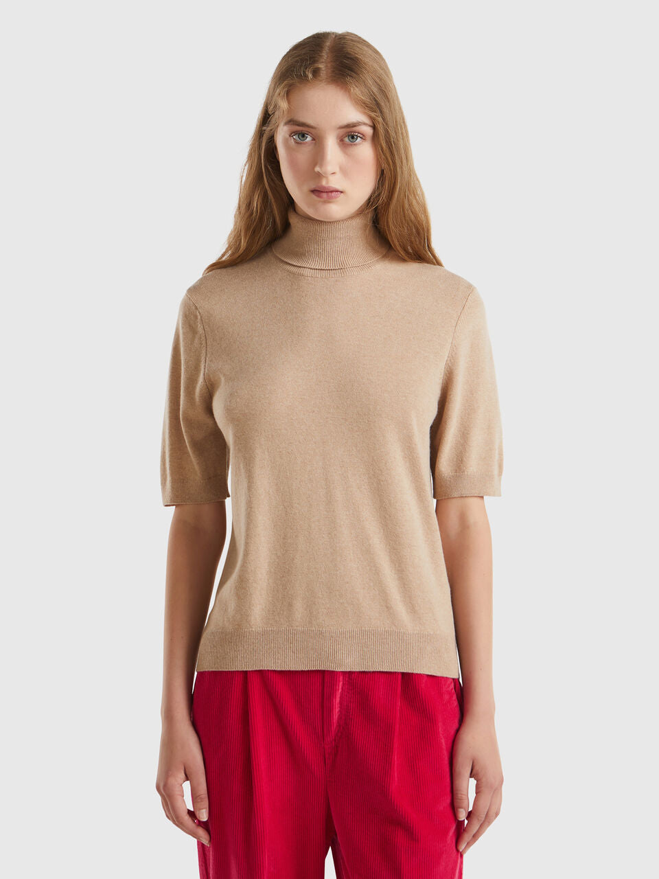 CAMEL SHORT SLEEVE TURTLENECK IN CASHMERE BLEND