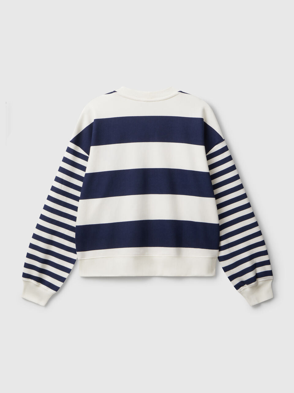 STRIPED ROUND NECK SWEATSHIRT
