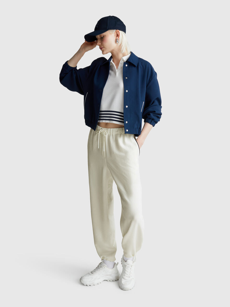 PANTS WITH ELASTIC AND DRAWSTRING