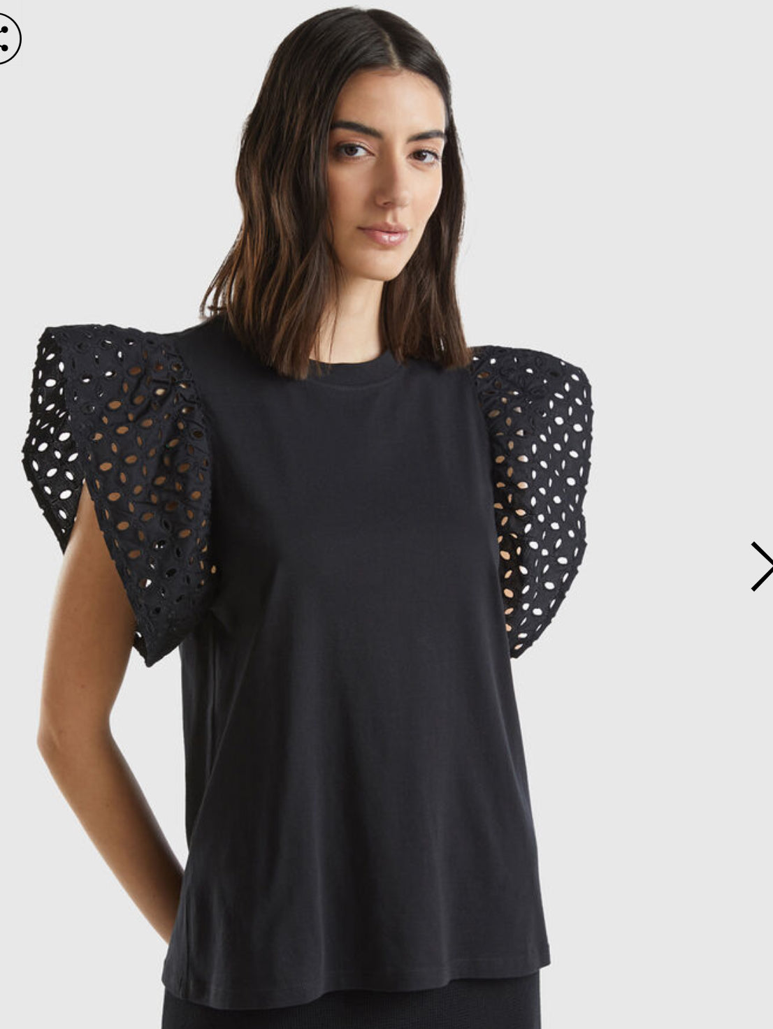 T-SHIRT WITH RUFFLED SLEEVES