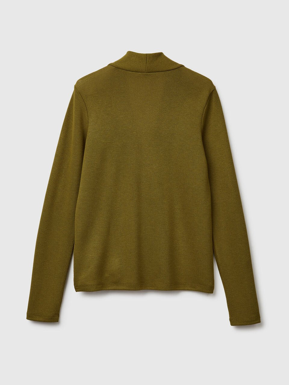 CREPE T-SHIRT WITH V-NECK
