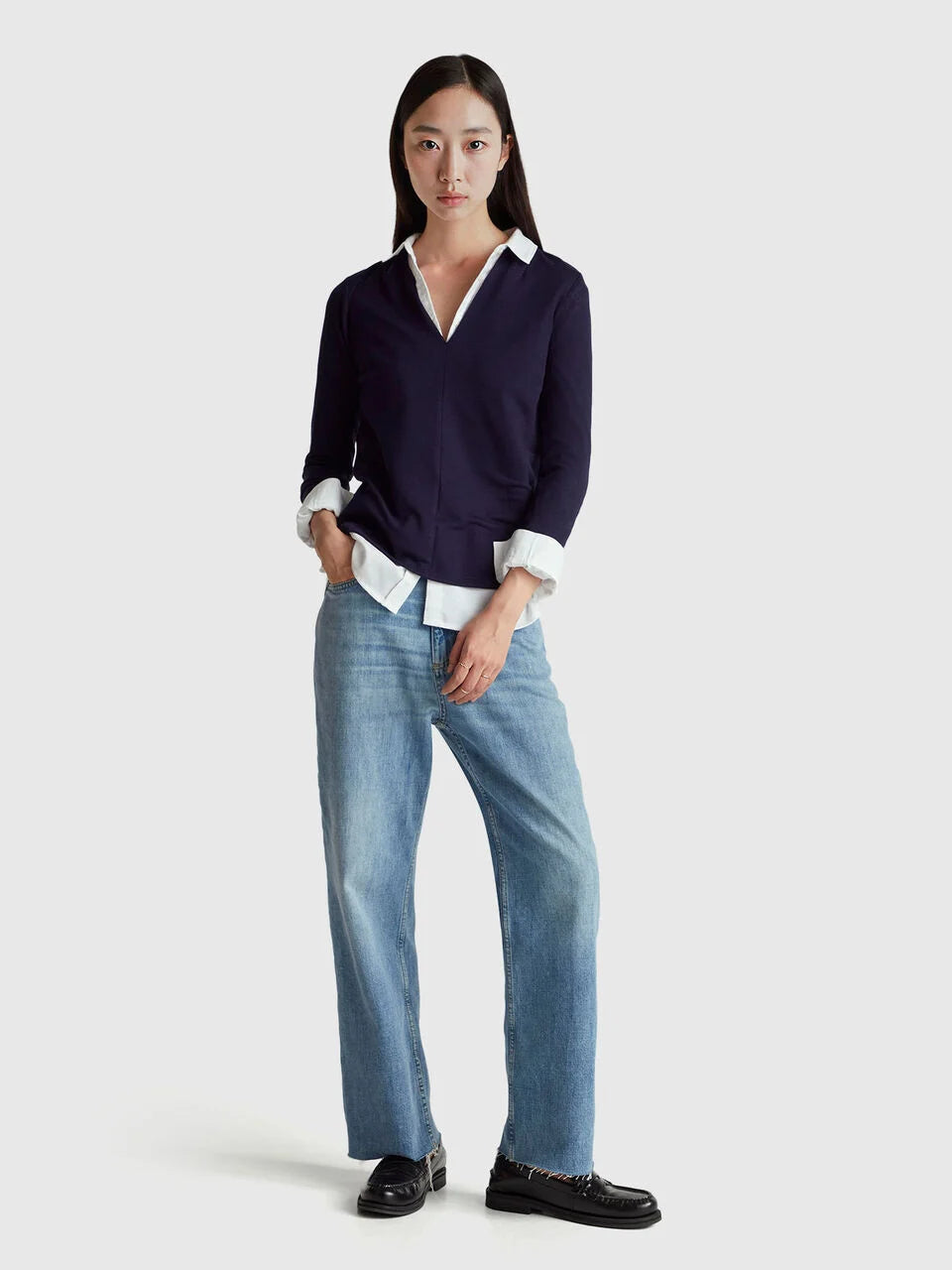 CREPE T-SHIRT WITH V-NECK