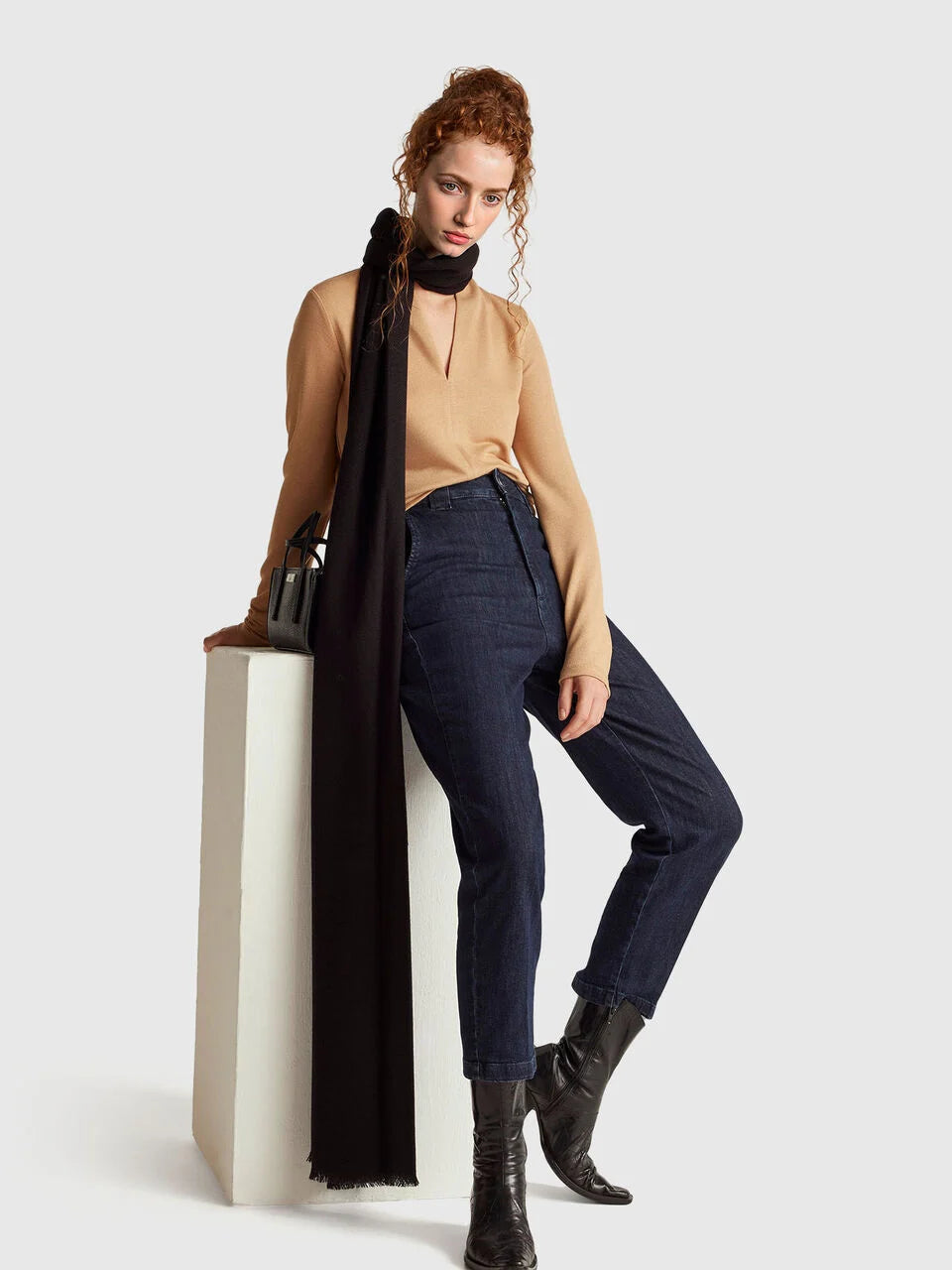 CREPE T-SHIRT WITH V-NECK