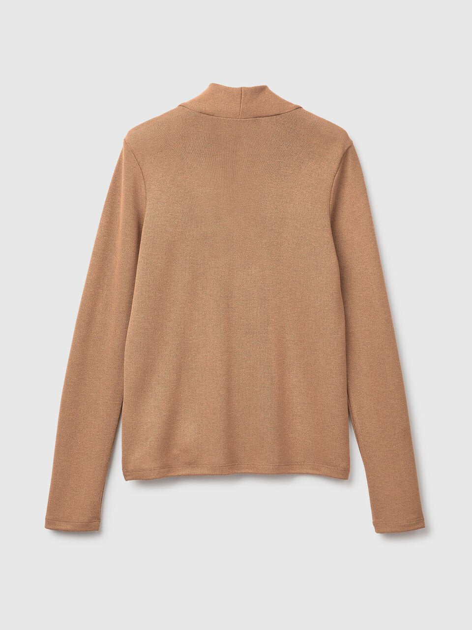 CREPE T-SHIRT WITH V-NECK
